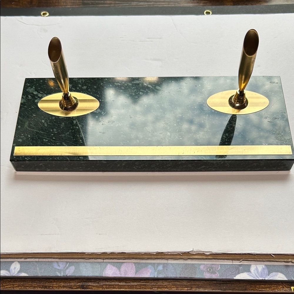 MCM 1960’s Gold Pen Stand Dark Green Marble Dual pen holder Vtg Condition no pen